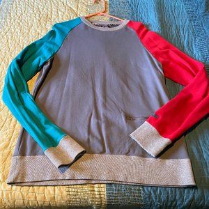 Nike Dual Colored Long Sleeve Crewneck Sweatshirt